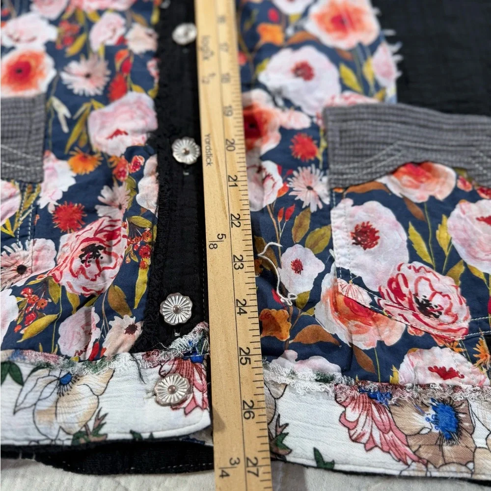 POL Black Floral Patchwork Utility Jacket - Picture 8 of 16